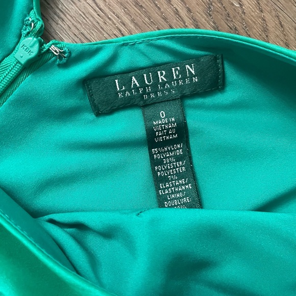 Lauren Ralph V-Neck Sleeveless Green Cocktail Dress - Picture 6 of 6